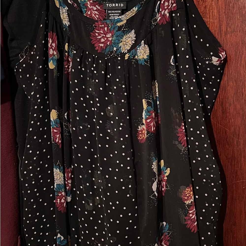 Torrid Polka Floral Tank 🌺